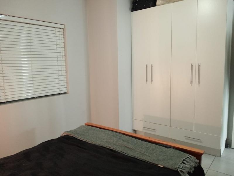 To Let 2 Bedroom Property for Rent in Island View Western Cape